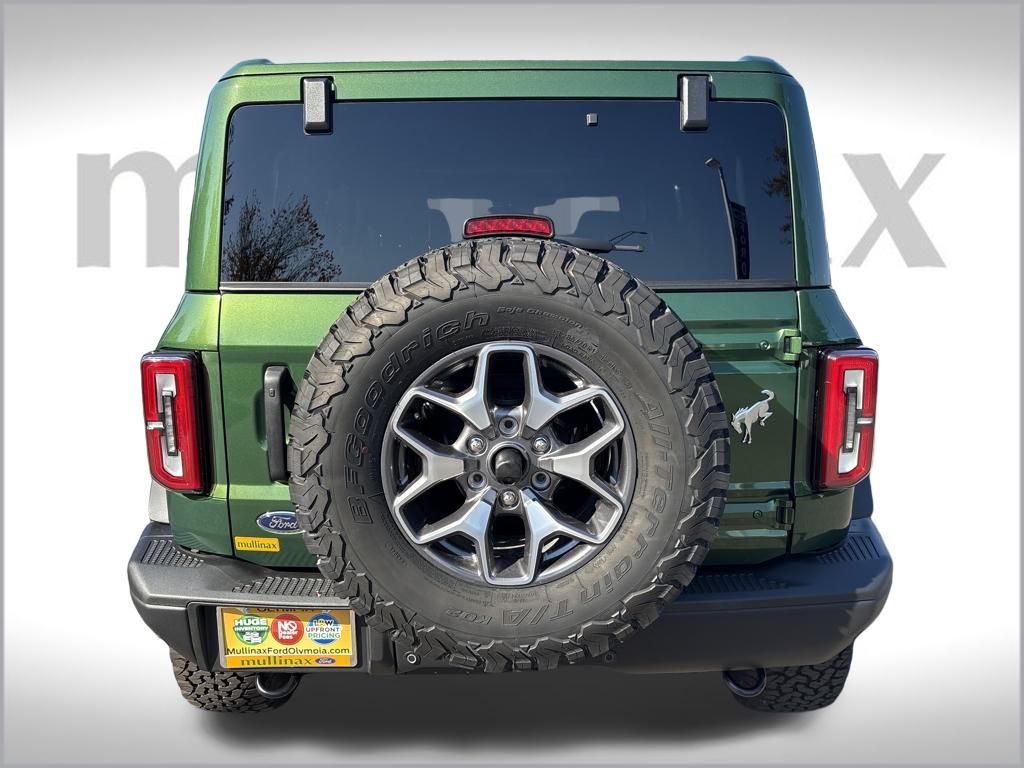 2025 Ford Bronco Badlands photo 2