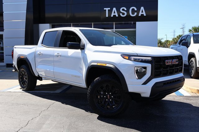 2026 GMC Canyon Elevation's photo