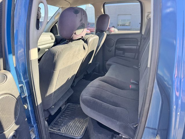 2005 Dodge Ram SLT photo 4