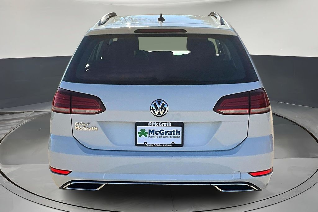 2019 Volkswagen Golf SportWagen S photo 4