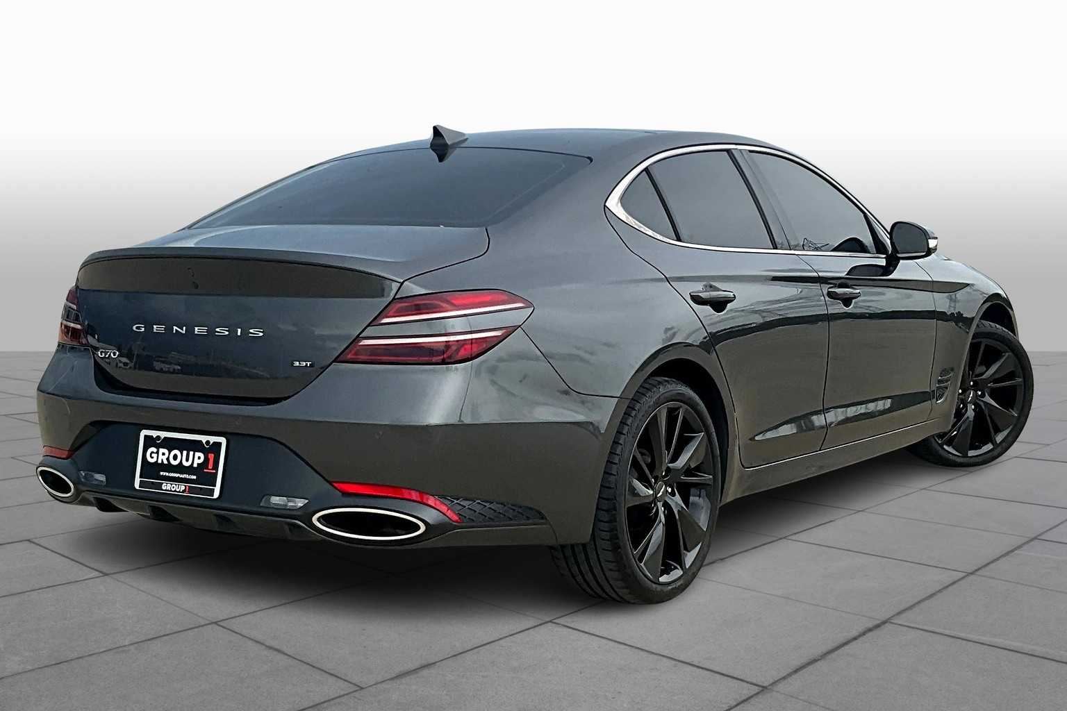 2023 Genesis G70 3.3T photo 11