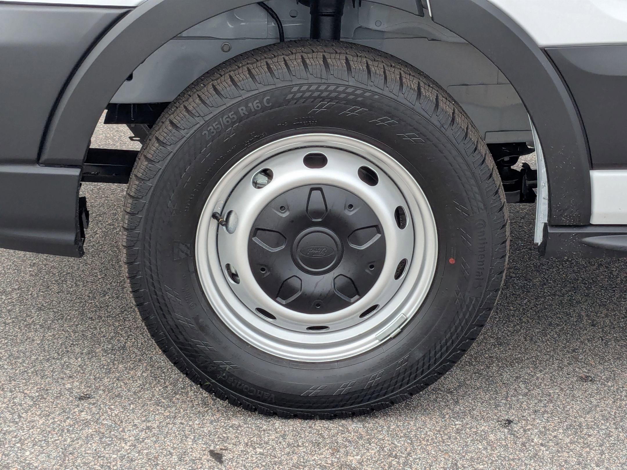 2025 Ford Transit Cargo Van photo 3