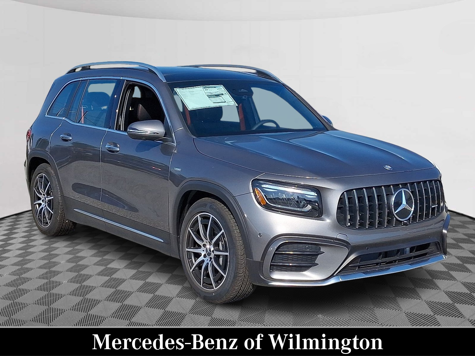 2025 Mercedes-Benz GLB GLB35 AMG's photo