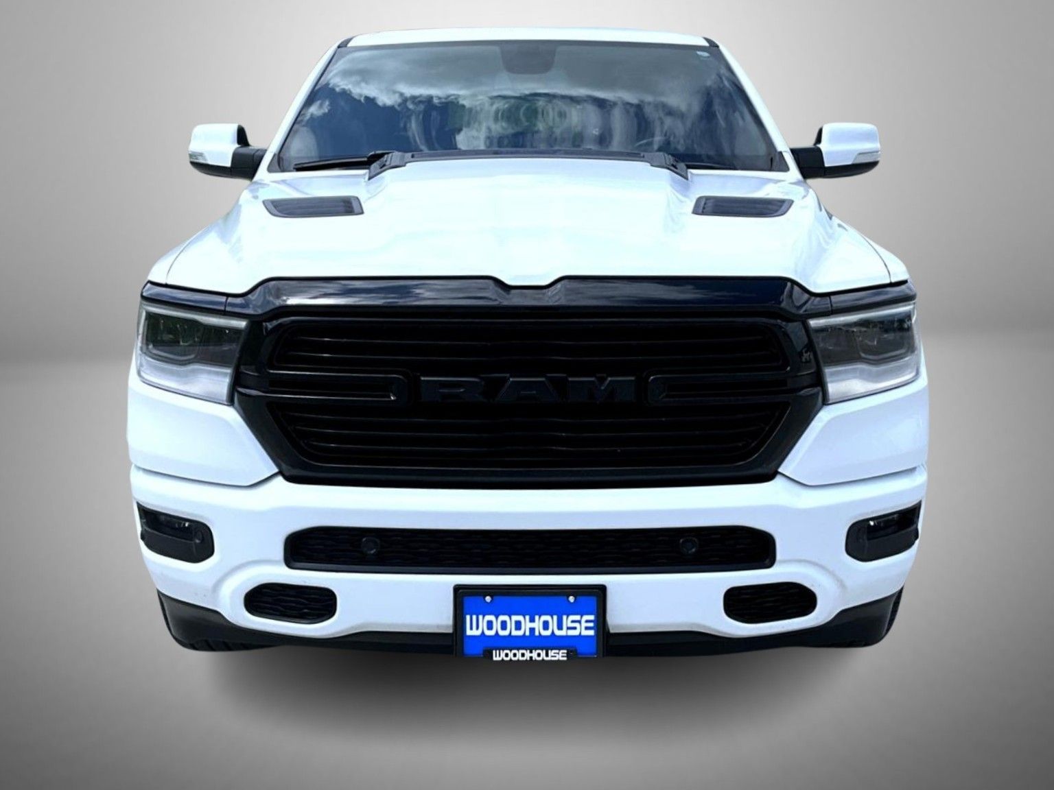 2020 Ram 1500 Laramie photo 2