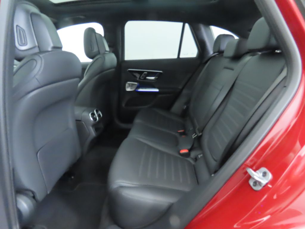 2026 Mercedes Benz GLC 300 4MATIC photo 21