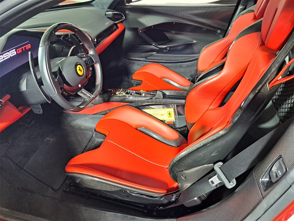 Certified Used 2022 Rosso Imola Ferrari Base image 17