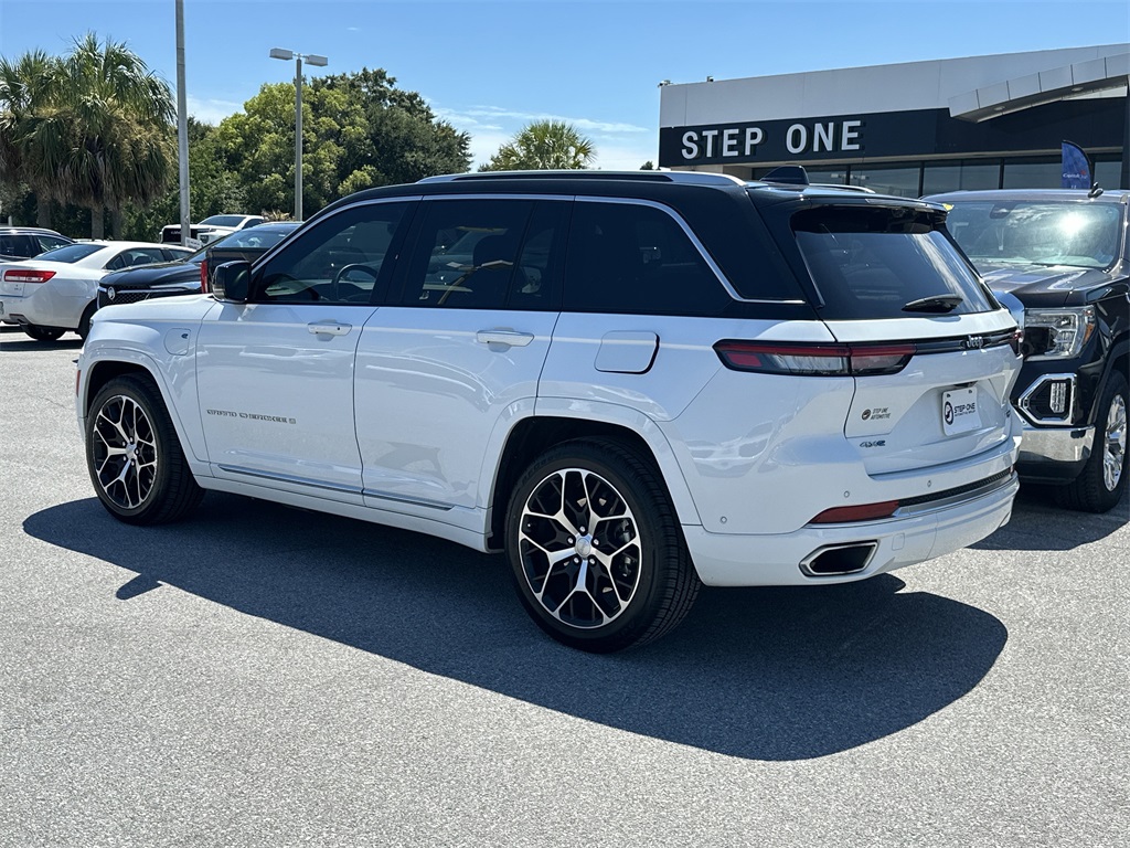 2022 Jeep Grand Cherokee Summit Reserve 4xe photo 4