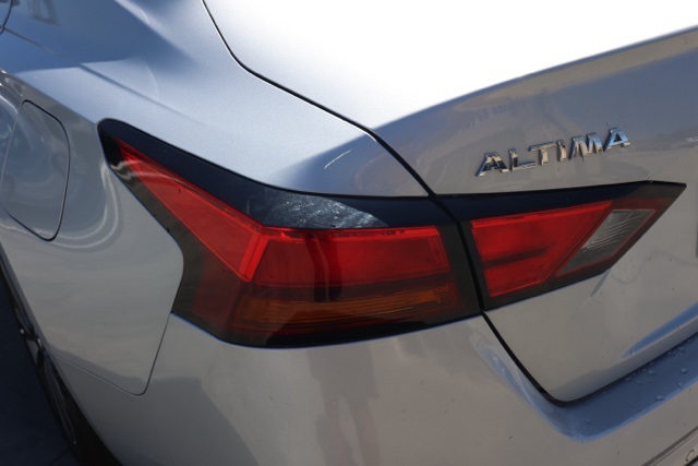 2022 Nissan Altima 2.5 SV photo 6
