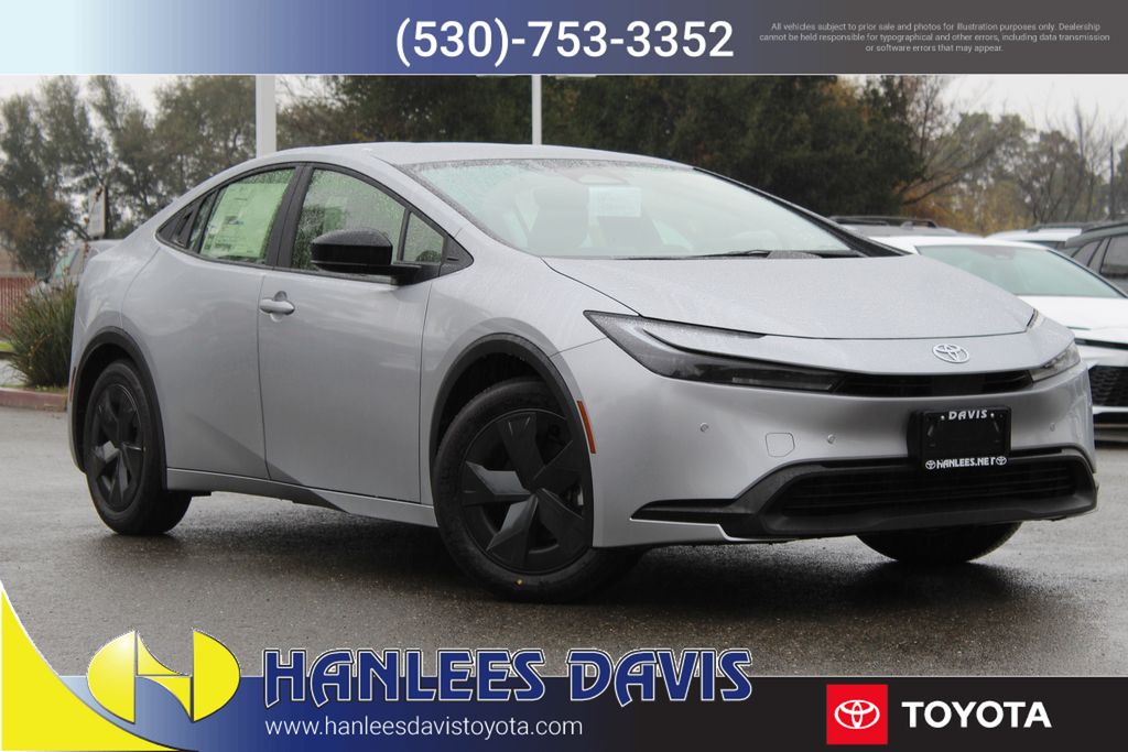 2026 Toyota Prius LE's photo