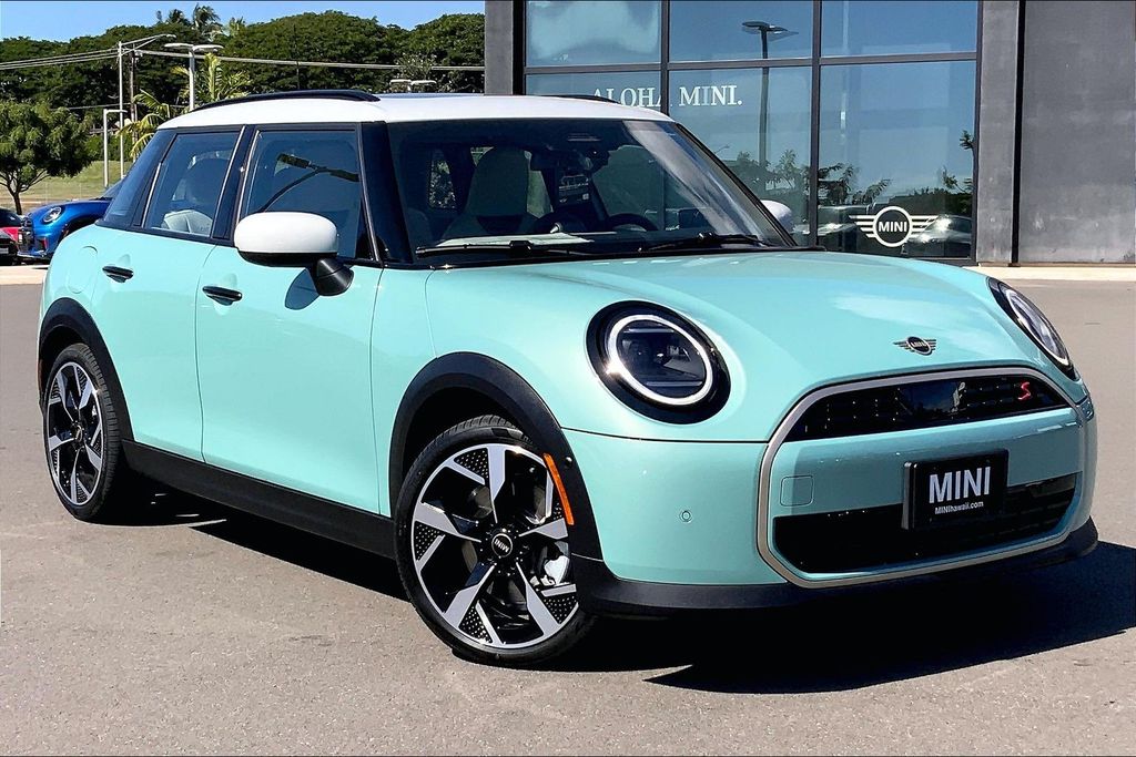 2026 MINI Hardtop 4 Door S's photo