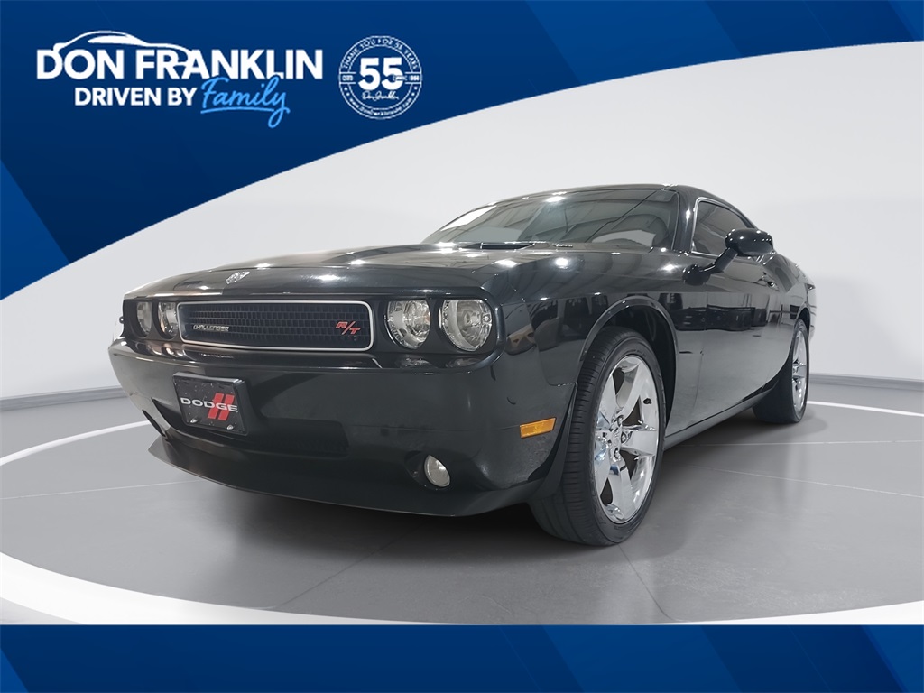 2010 Dodge Challenger R/T's photo