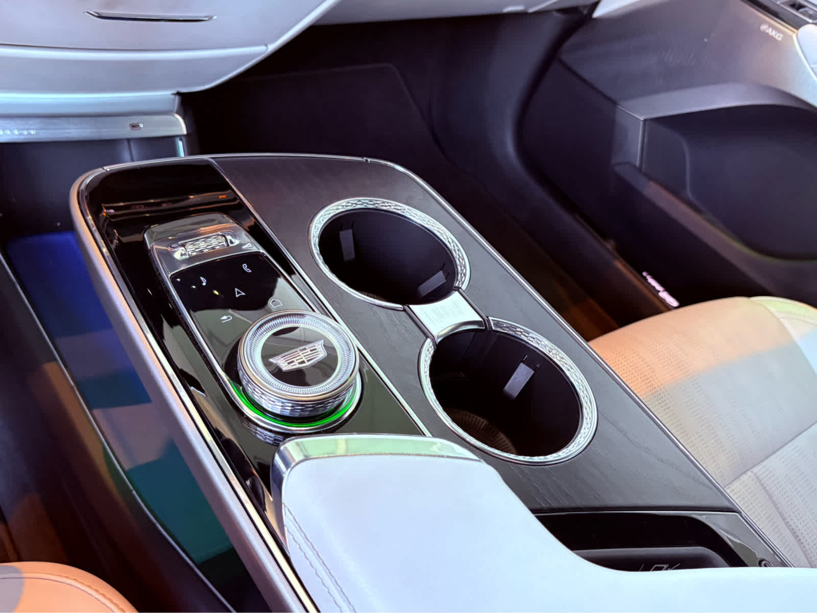 2023 Cadillac Lyriq Luxury photo 15