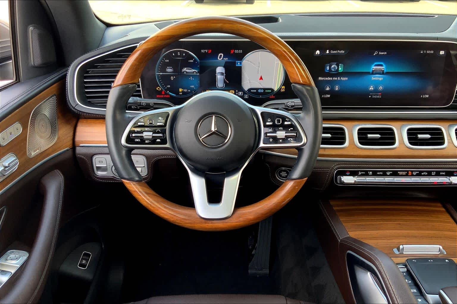 2022 Mercedes Benz GLE 450 4MATIC photo 2