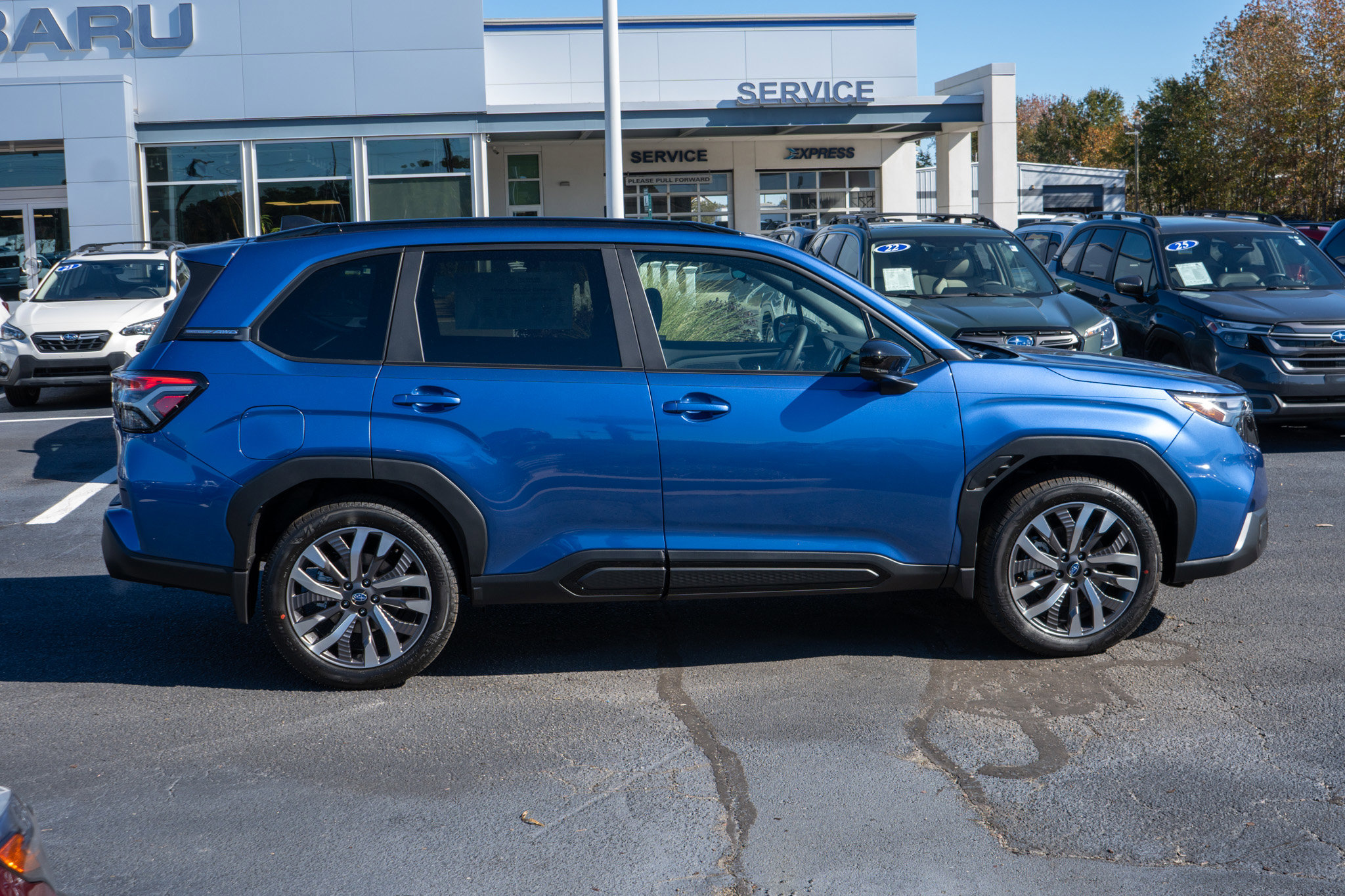 2026 Subaru Forester Touring photo 2