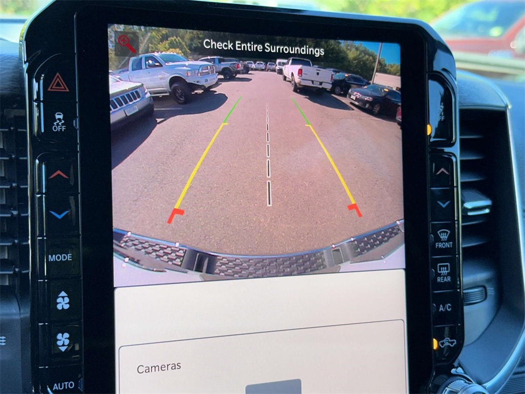 2025 Ram 1500 Laramie photo 4