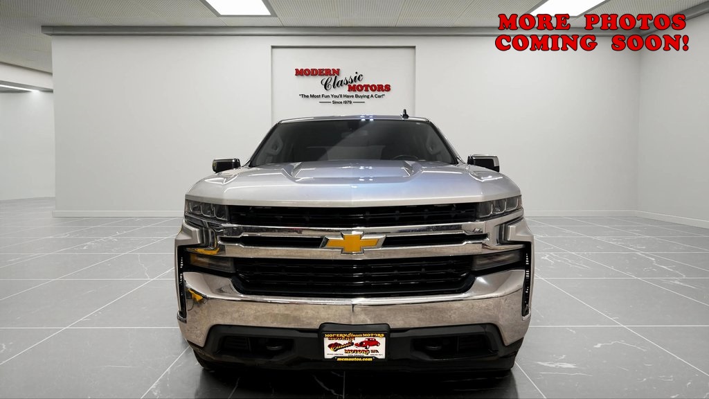 2019 Chevrolet Silverado 1500 LT photo 2