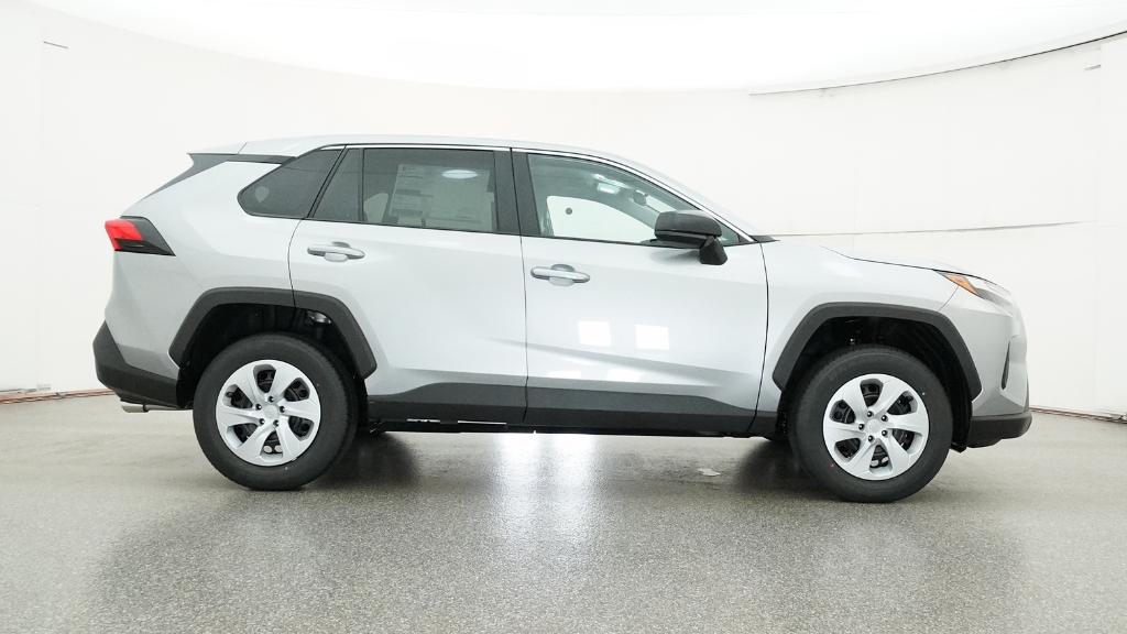 2025 Toyota RAV4 LE photo 26