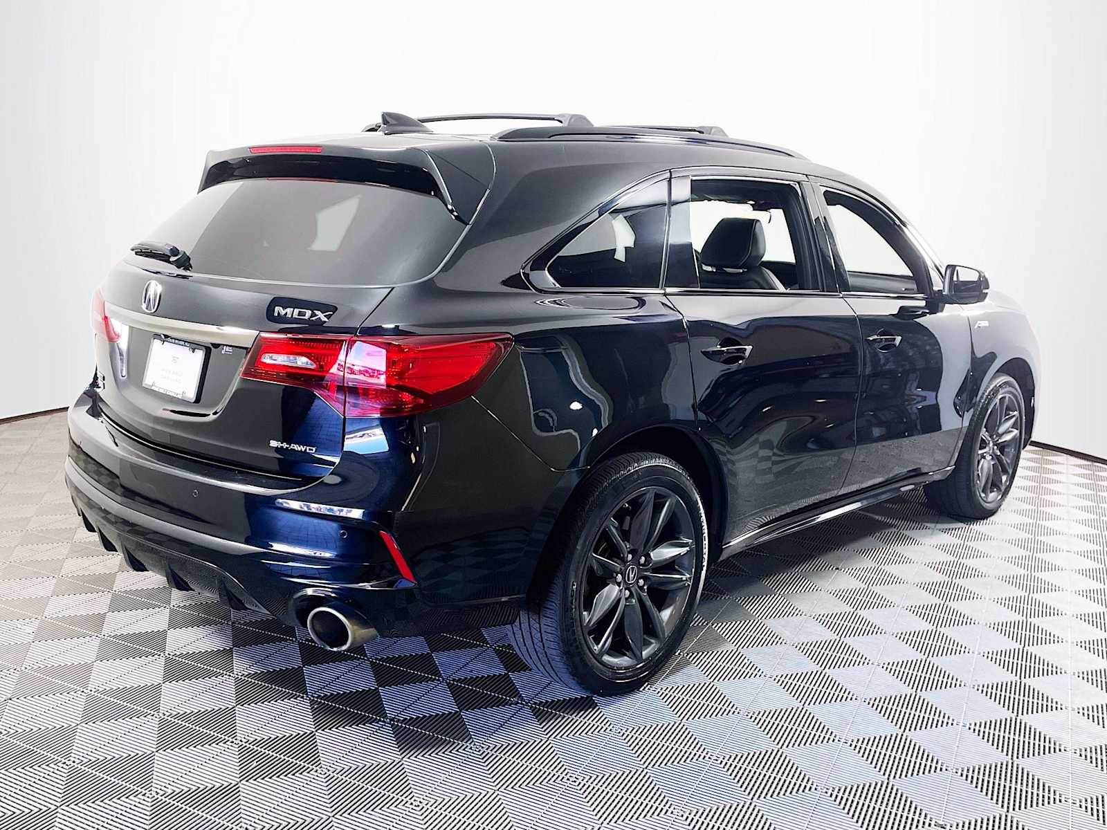 2020 Acura MDX Technology A-Spec photo 4