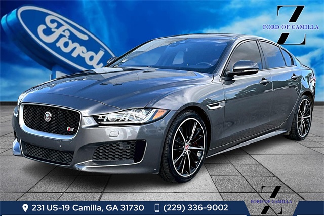2018 Jaguar XE S's photo