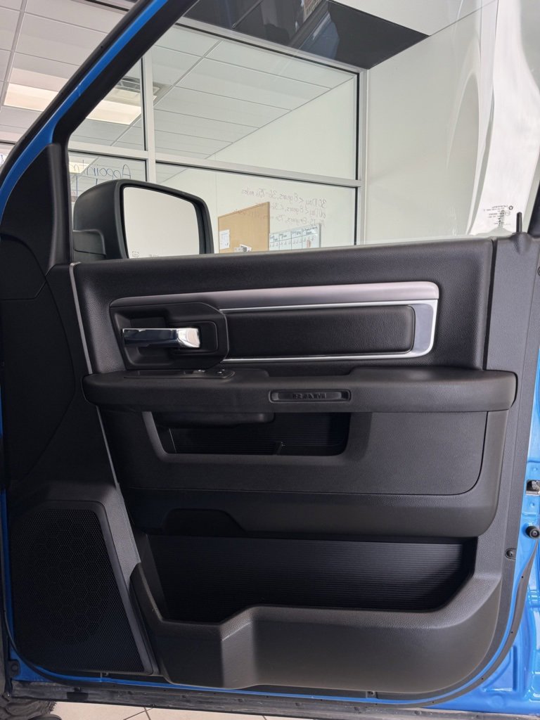 2021 Ram 1500 Classic Warlock photo 18