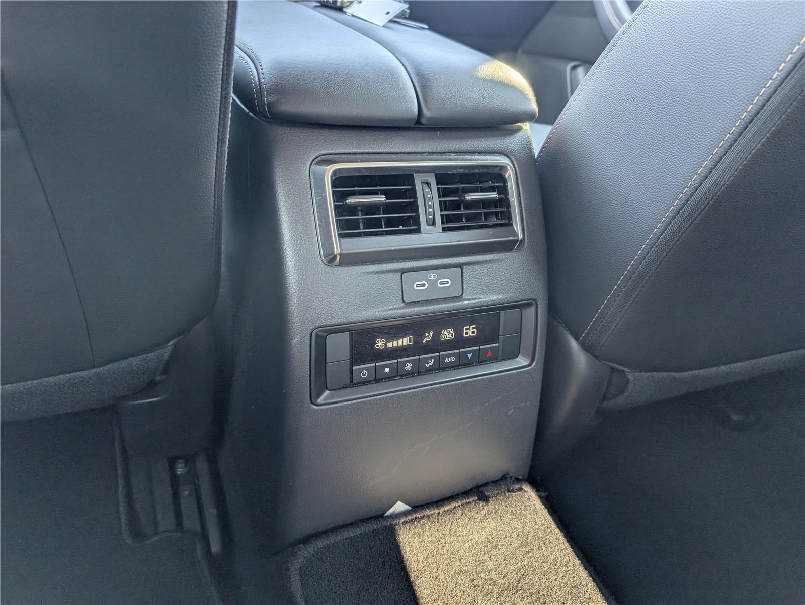 2024 Mazda CX-90 3.3 Turbo Premium photo 30