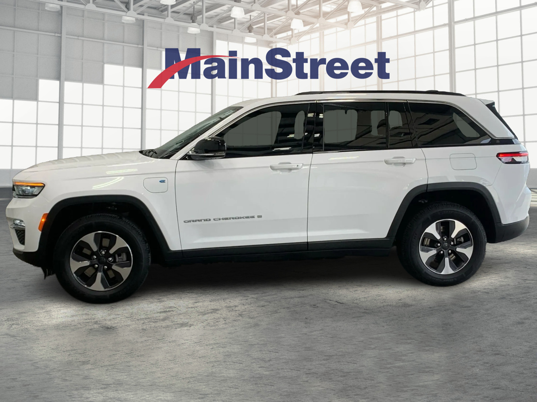 Used 2024 Jeep Grand Cherokee 4xe with VIN 1C4RJYB68RC129717 for sale in Kansas City