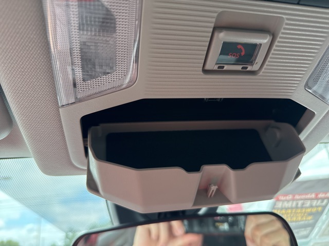 2025 Toyota RAV4 LE photo 25
