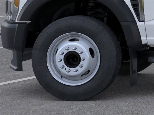 2025 Ford F-600 photo 18
