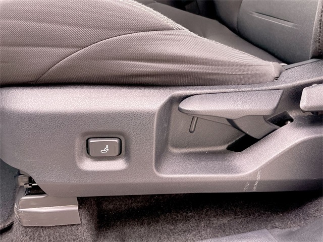 2024 Toyota Tacoma TRD Off-Road photo 4