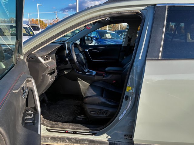 2020 Toyota RAV4 TRD photo 2