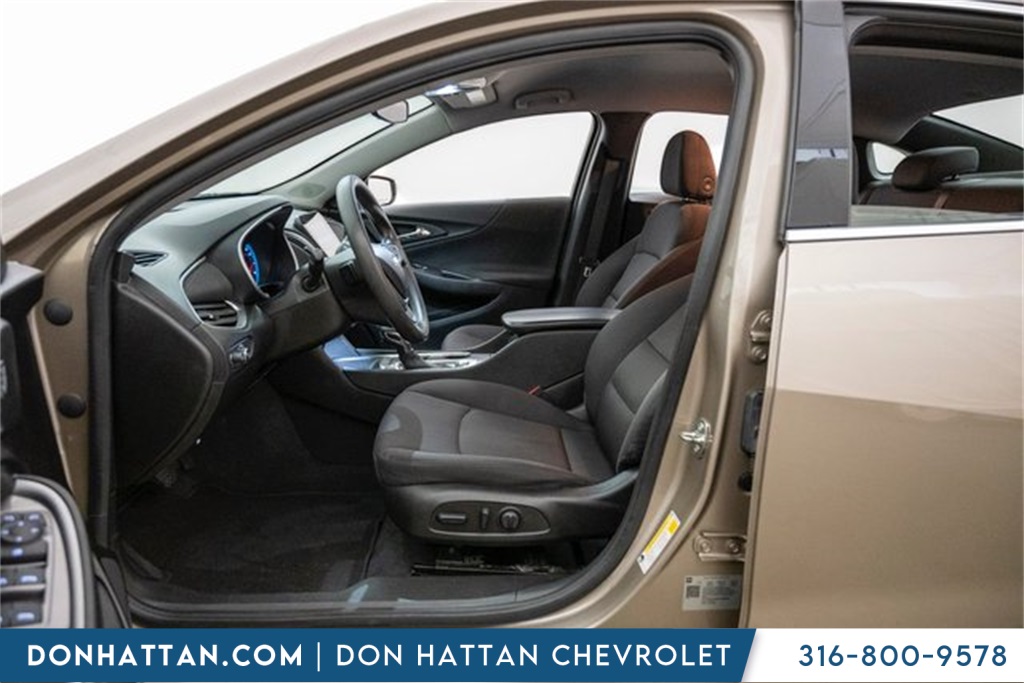 2022 Chevrolet Malibu 1LT photo 4