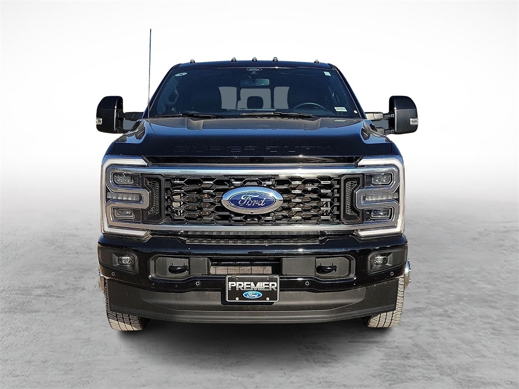 2025 Ford F-350 photo 3