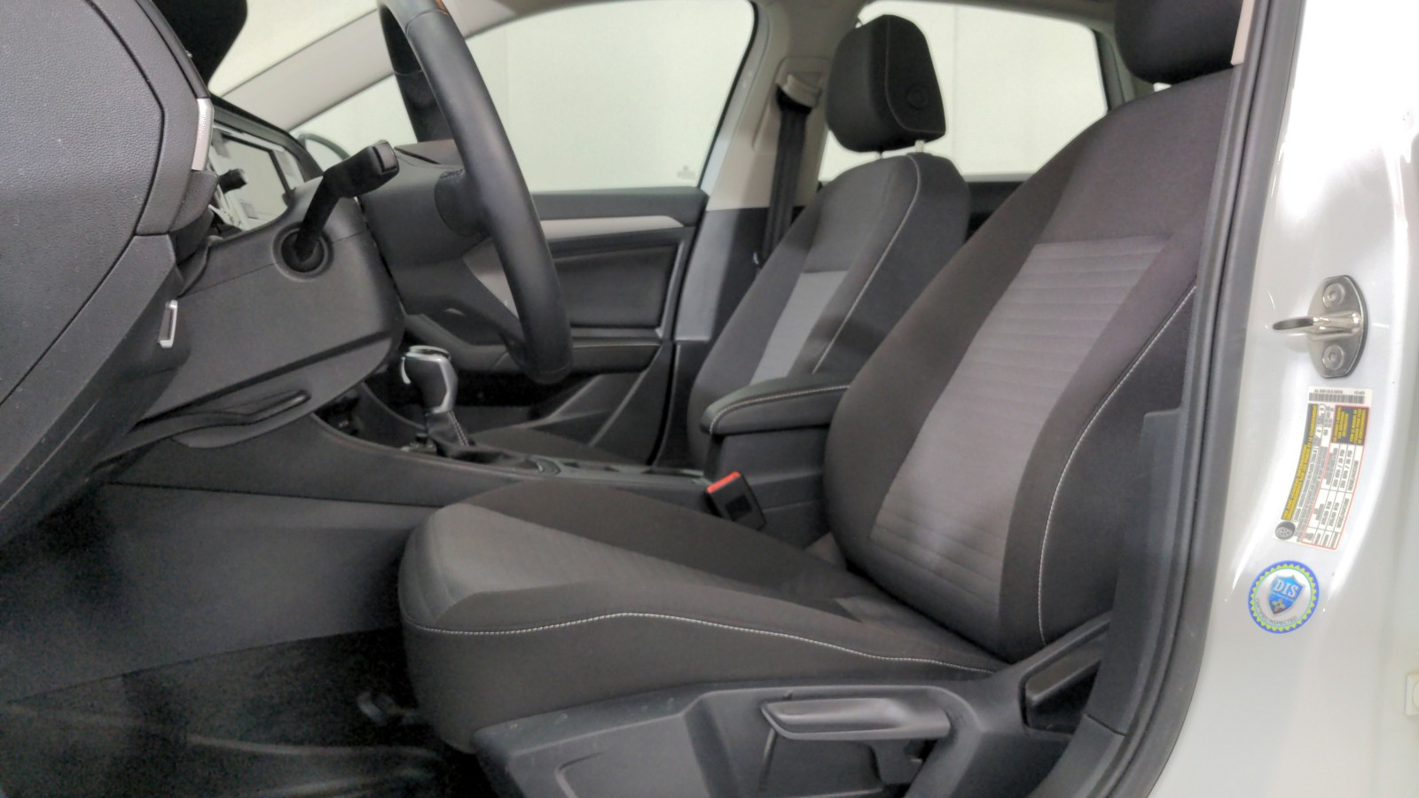 Used 2024 WHITE Volkswagen S image 16