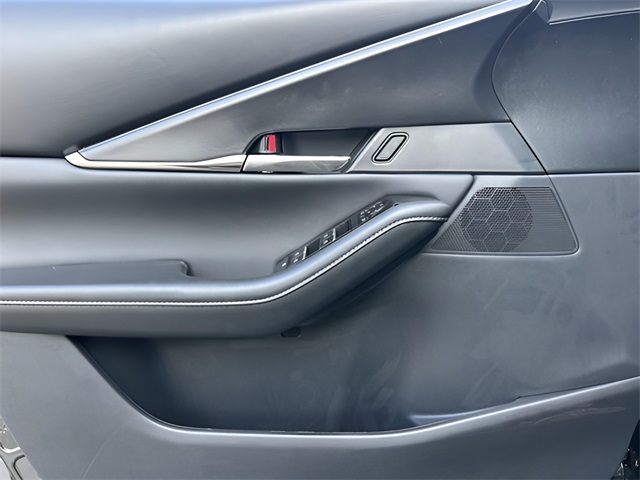2025 Mazda CX-30 2.5 S Preferred photo 10
