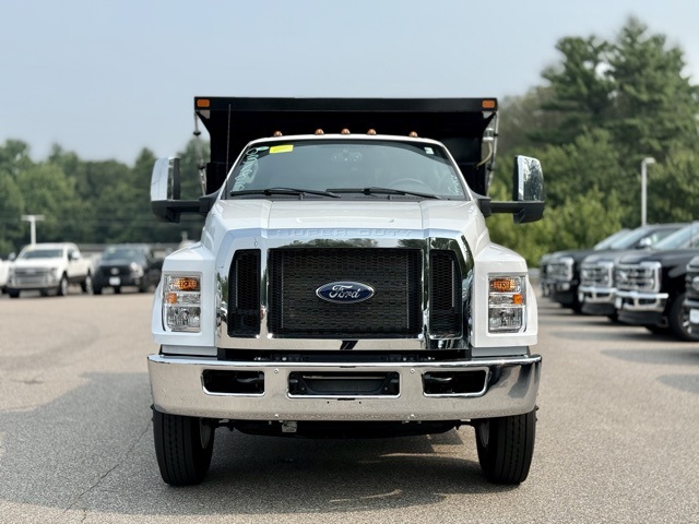 2026 Ford F-650 photo 10