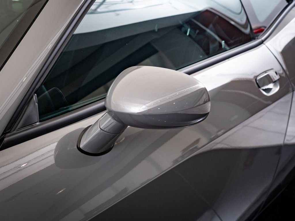 2023 Dodge Challenger R/T photo 16