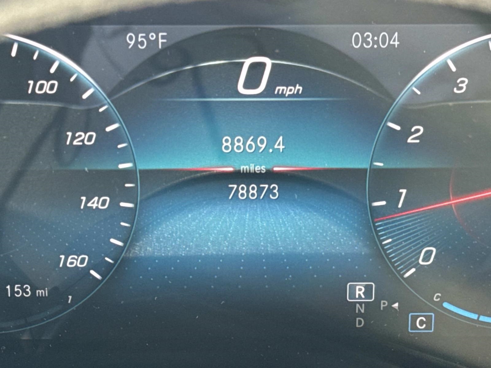 2020 Mercedes Benz GLB 250 photo 25