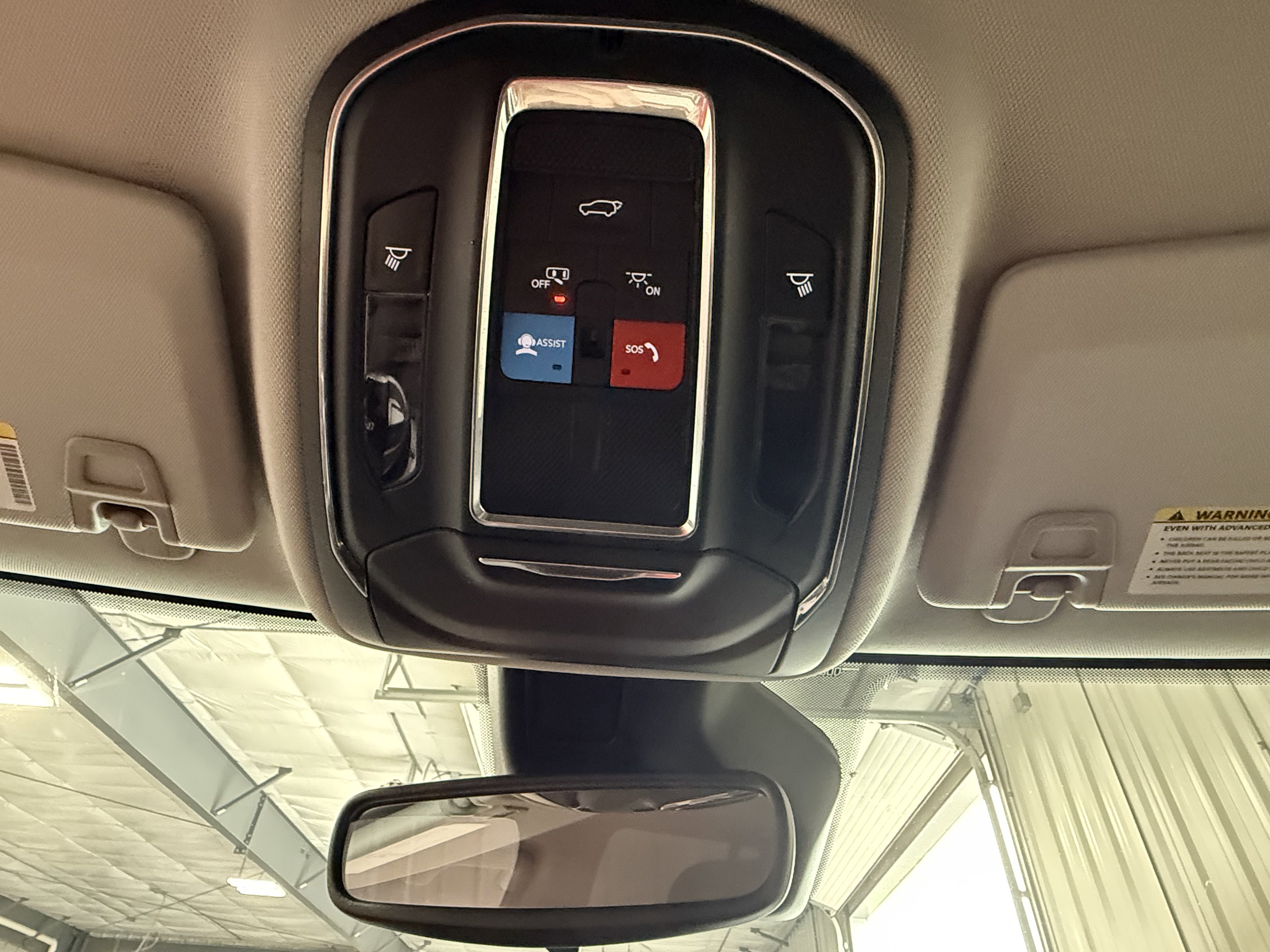 2023 Jeep Grand Cherokee Laredo Altitude photo 10