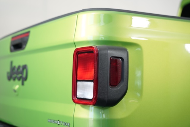2025 Jeep Gladiator Sport photo 33