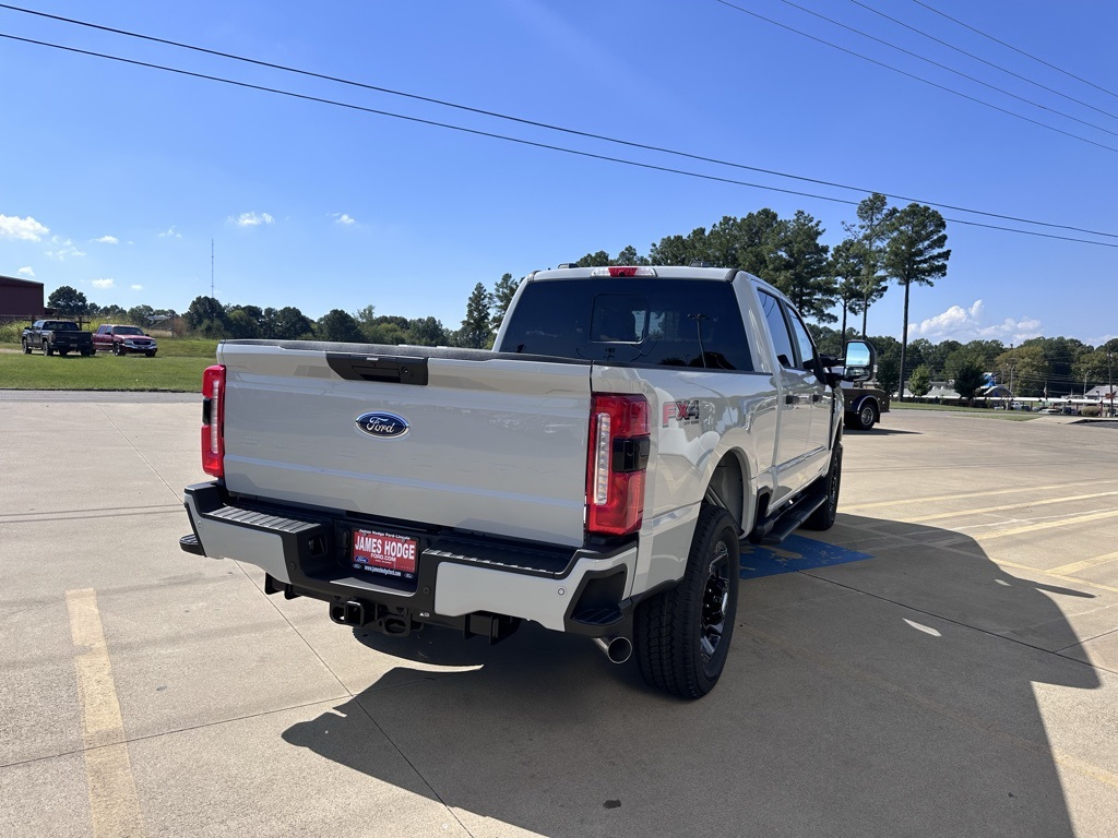 2026 Ford F-250 photo 3