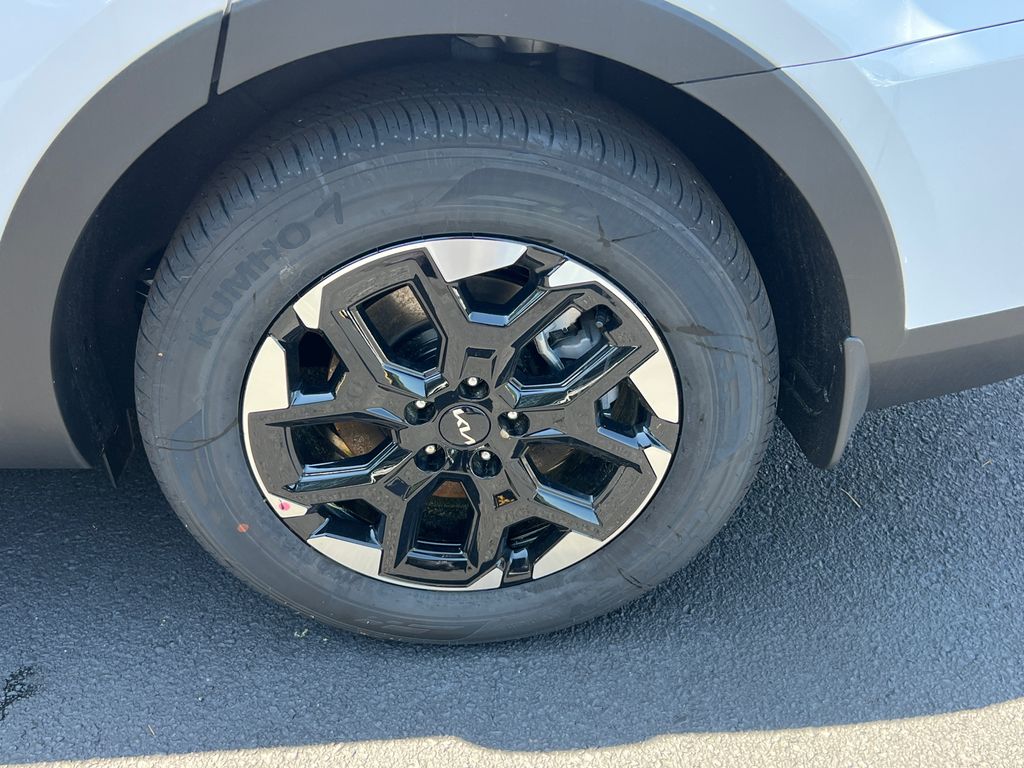 2025 Kia Sorento S photo 19