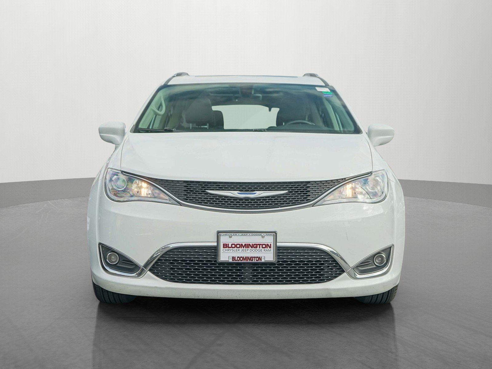 Used 2018 Chrysler Pacifica Touring-L Plus with VIN 2C4RC1EG0JR268774 for sale in Minneapolis, Minnesota