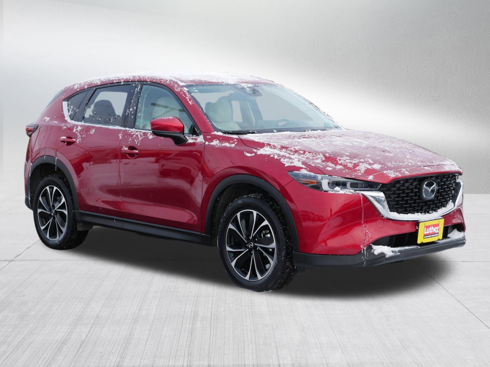 2022 Mazda CX-5 S Premium package's photo