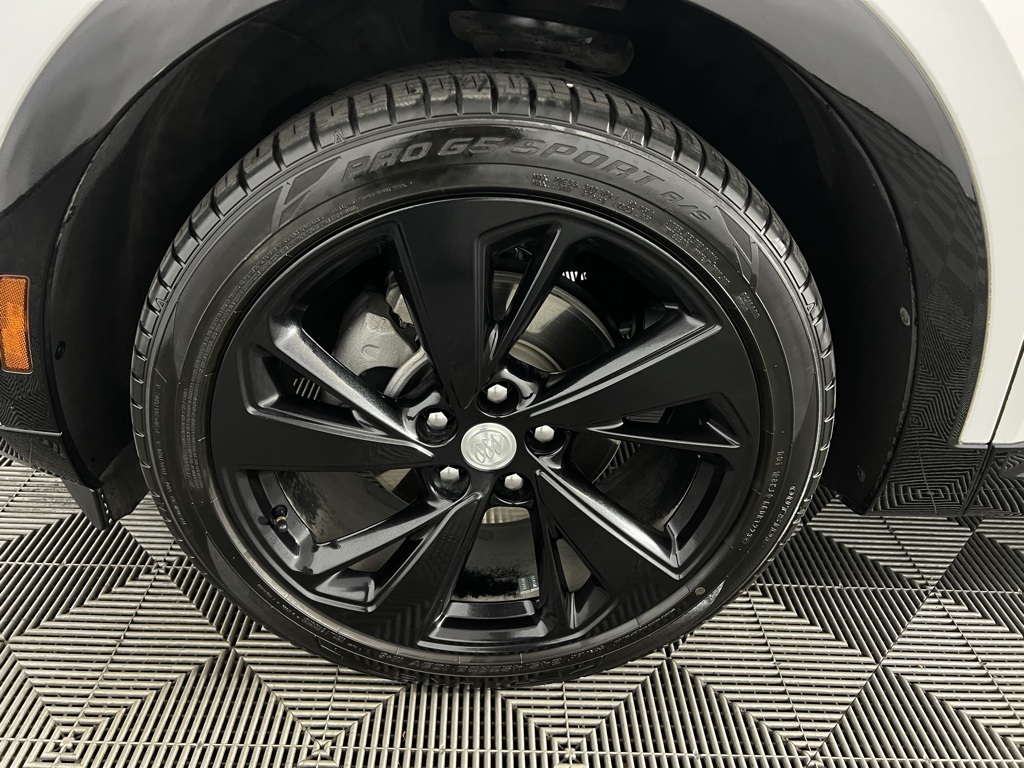 2021 Buick Envision Essence photo 7