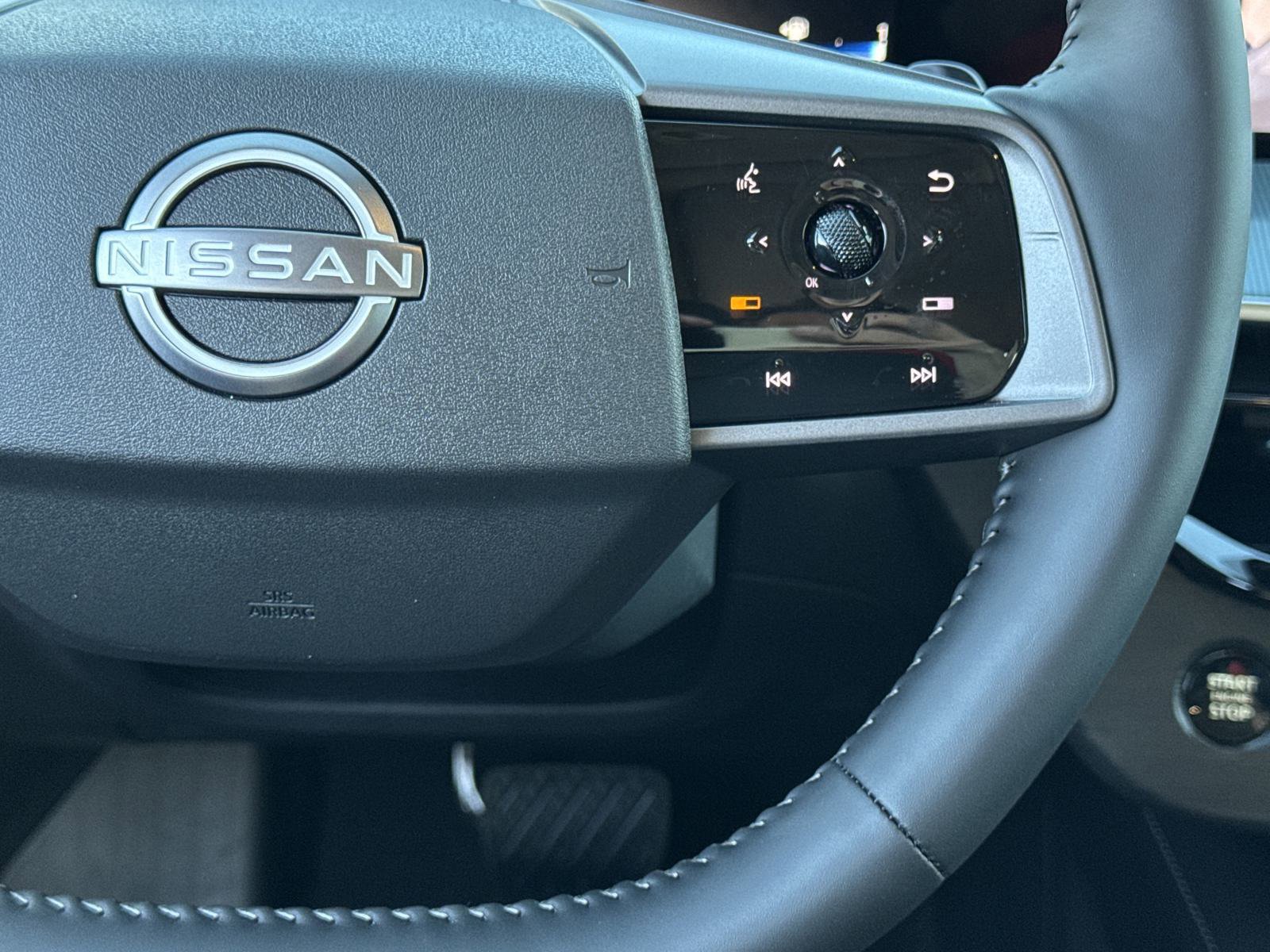 2025 Nissan Murano SL photo 14