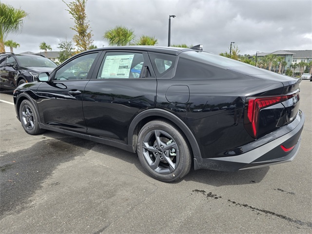 2025 Kia K4 LXS photo 4