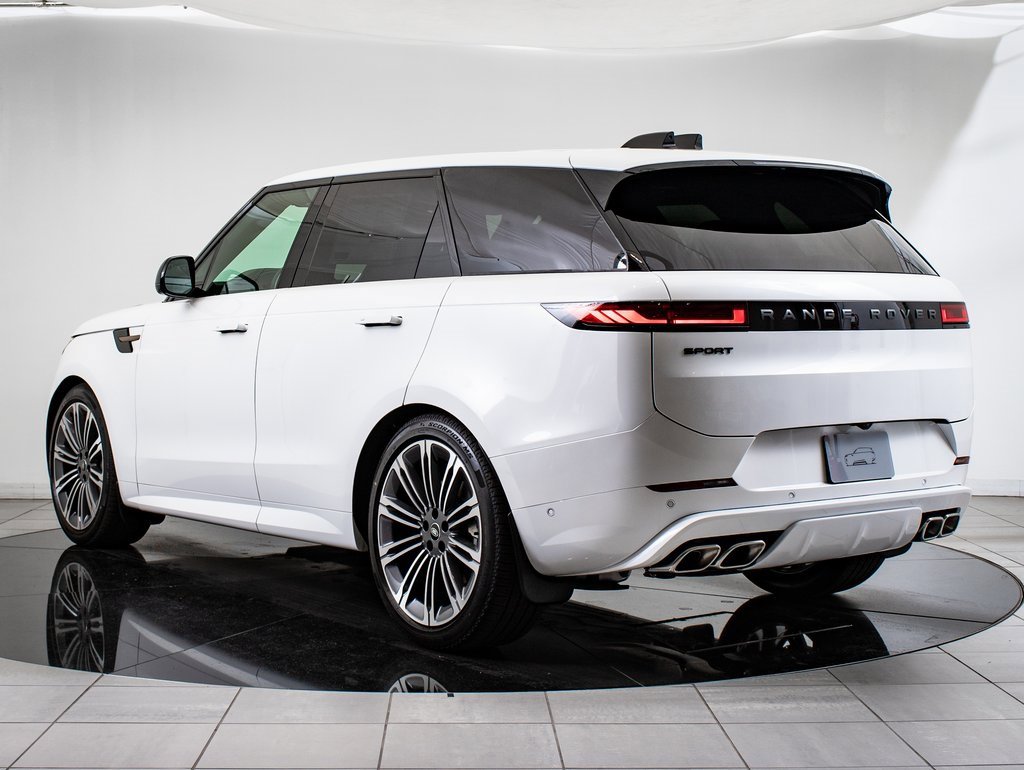 2025 Land Rover Range Rover Sport SE photo 6