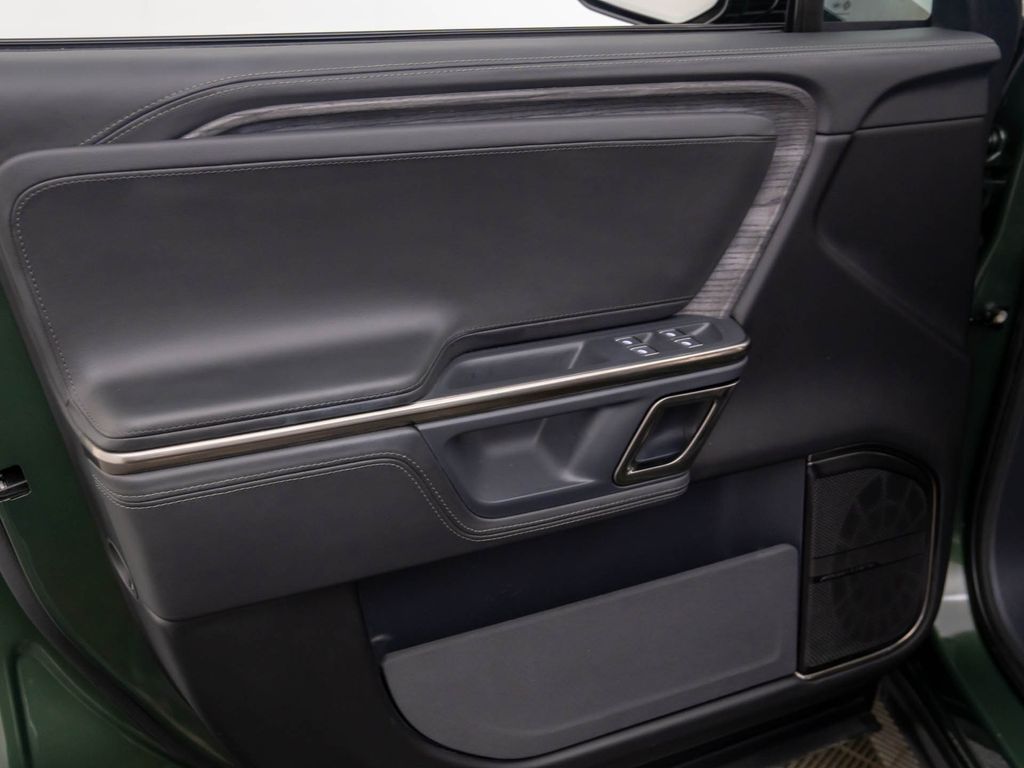2022 Rivian R1S Launch Edition photo 12