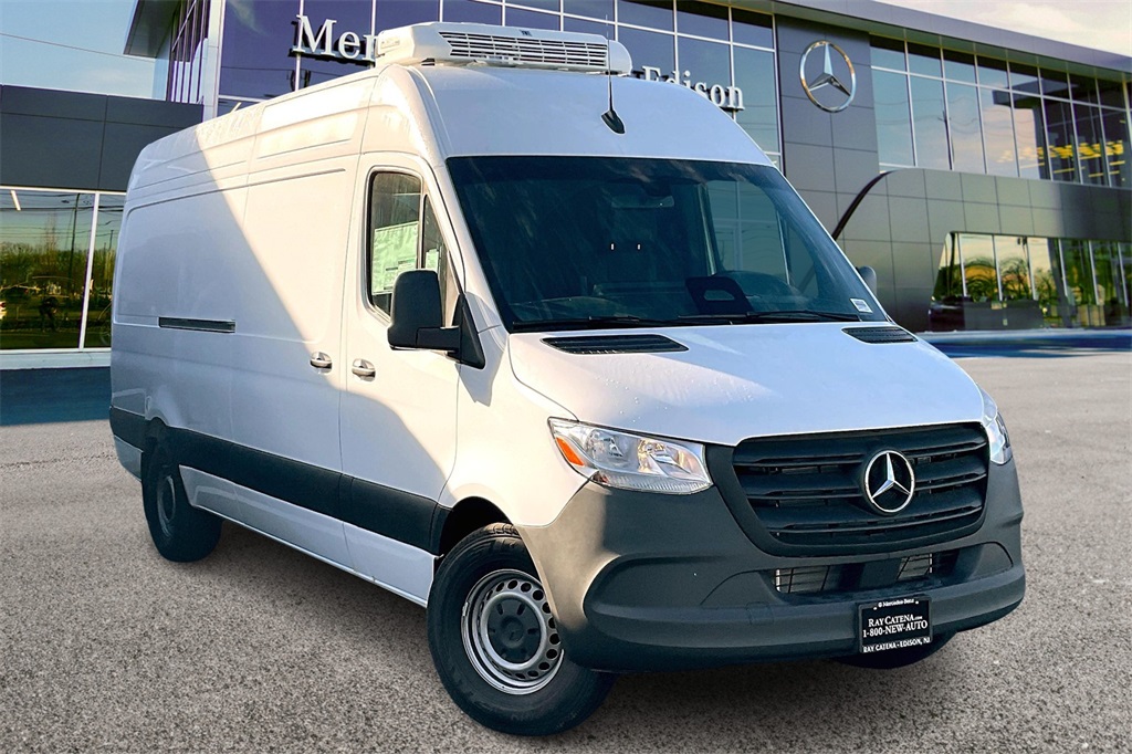 2025 Mercedes-Benz Sprinter Cargo Van Base's photo