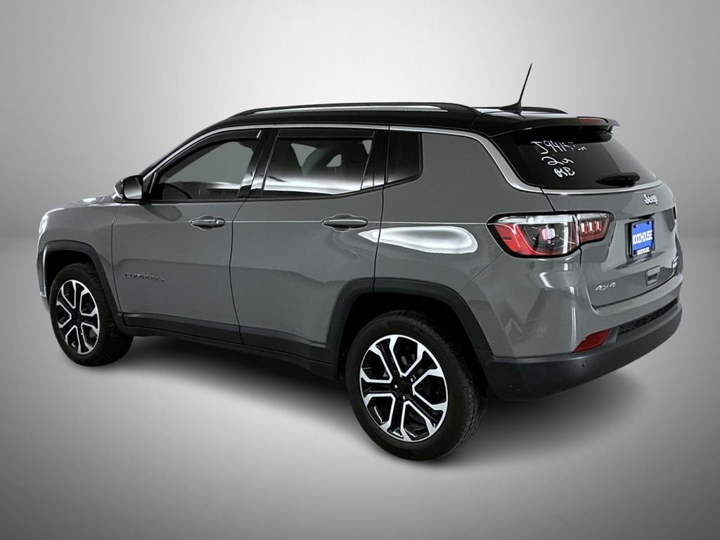2022 Jeep Compass Limited photo 4
